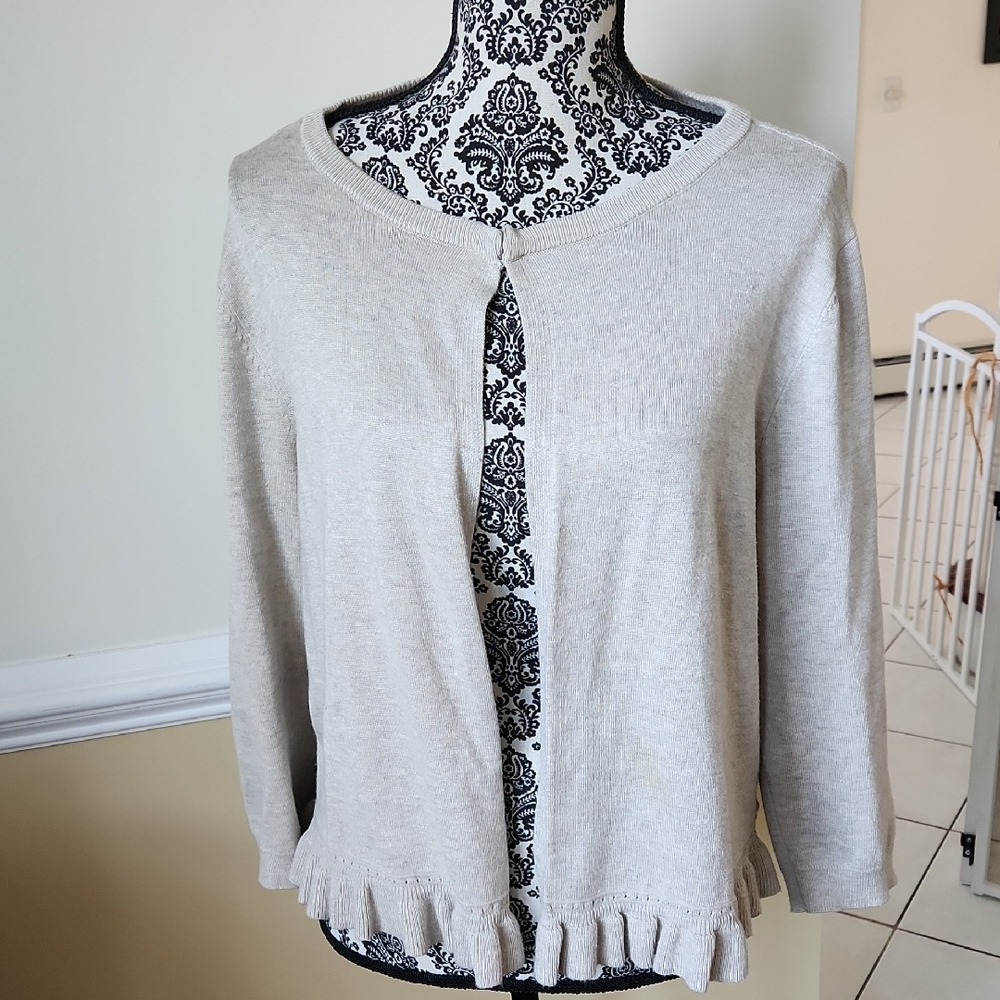 89th & Madison Light Gray Cardigan Sweater